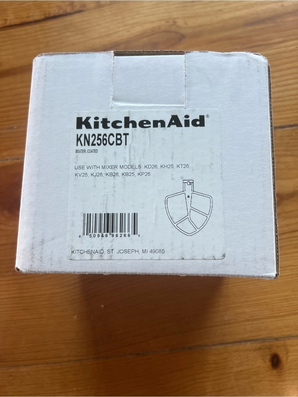 KitchenAid White Coated Flat Beater KN256CBT Boxed Accessory